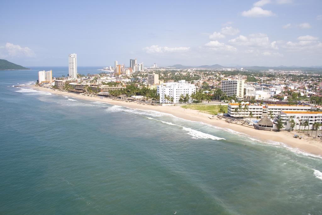 Las Flores Beach Resort Mazatlán Exterior foto